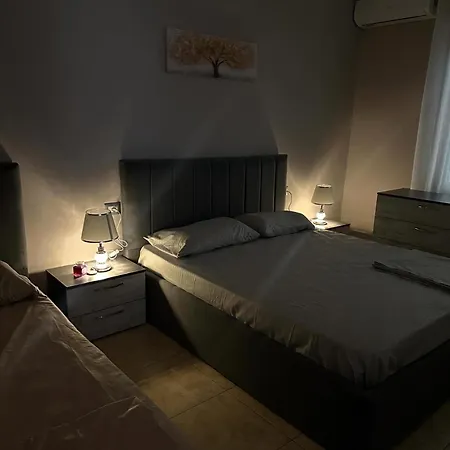 Apartment S&e *