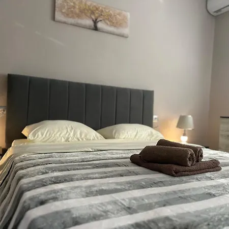 Apartment S&e *